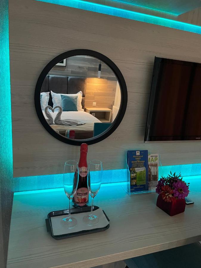 Voyage Cubic Adults Only Διαμέρισμα Σίμπιου Εξωτερικό φωτογραφία